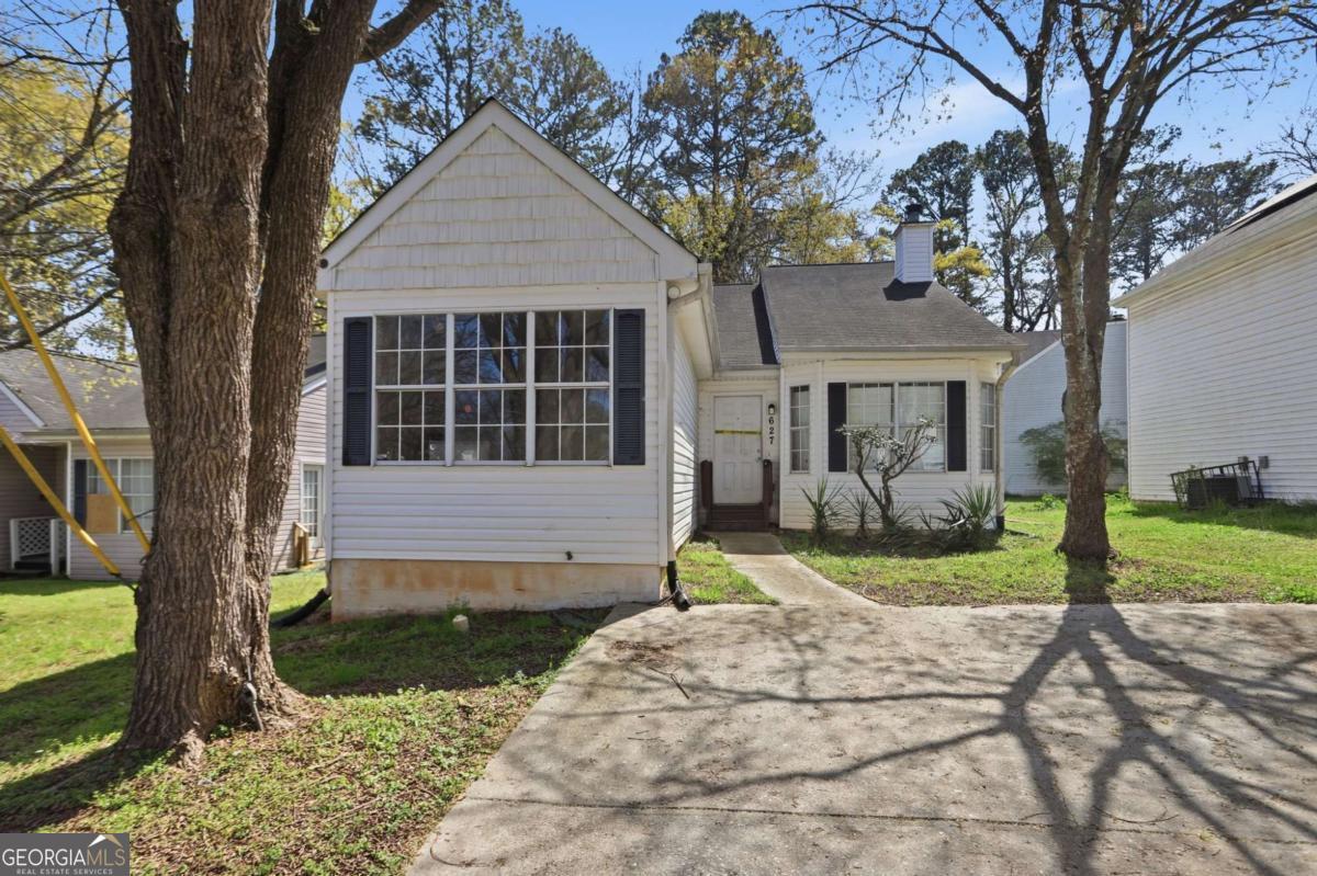 627 Sandys Lane SE Atlanta GA 30354