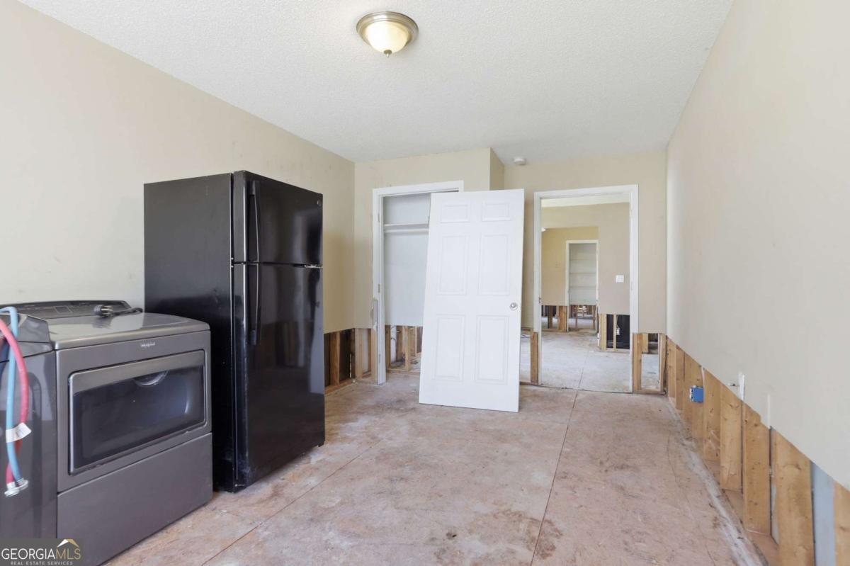 627 Sandys Lane SE Atlanta GA 30354