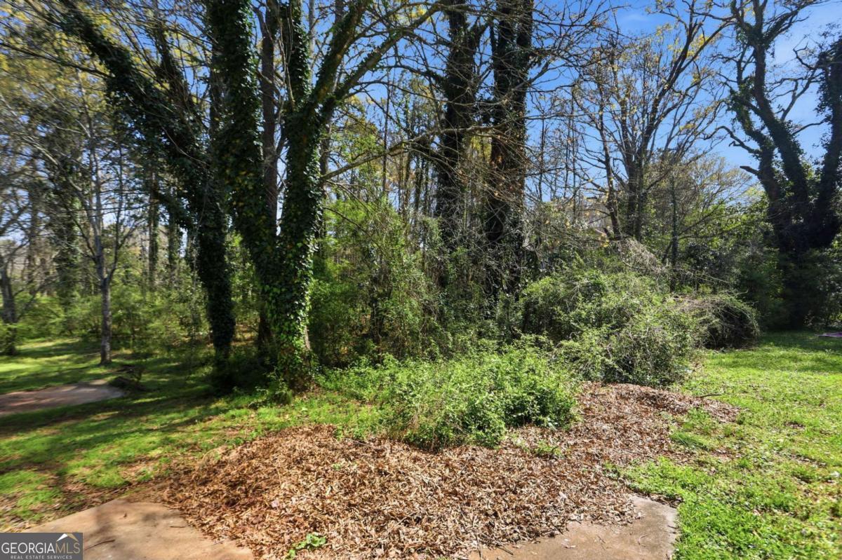 627 Sandys Lane SE Atlanta GA 30354