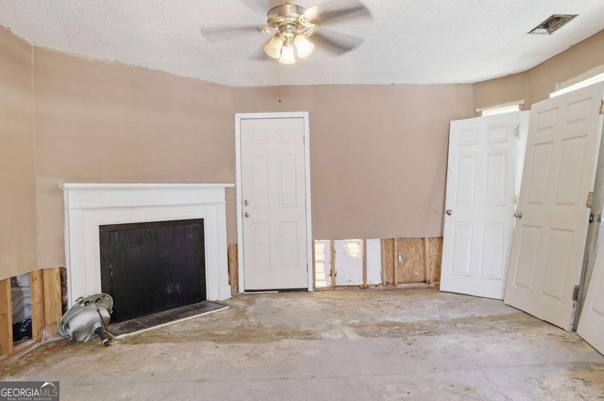 627 Sandys Lane SE Atlanta GA 30354