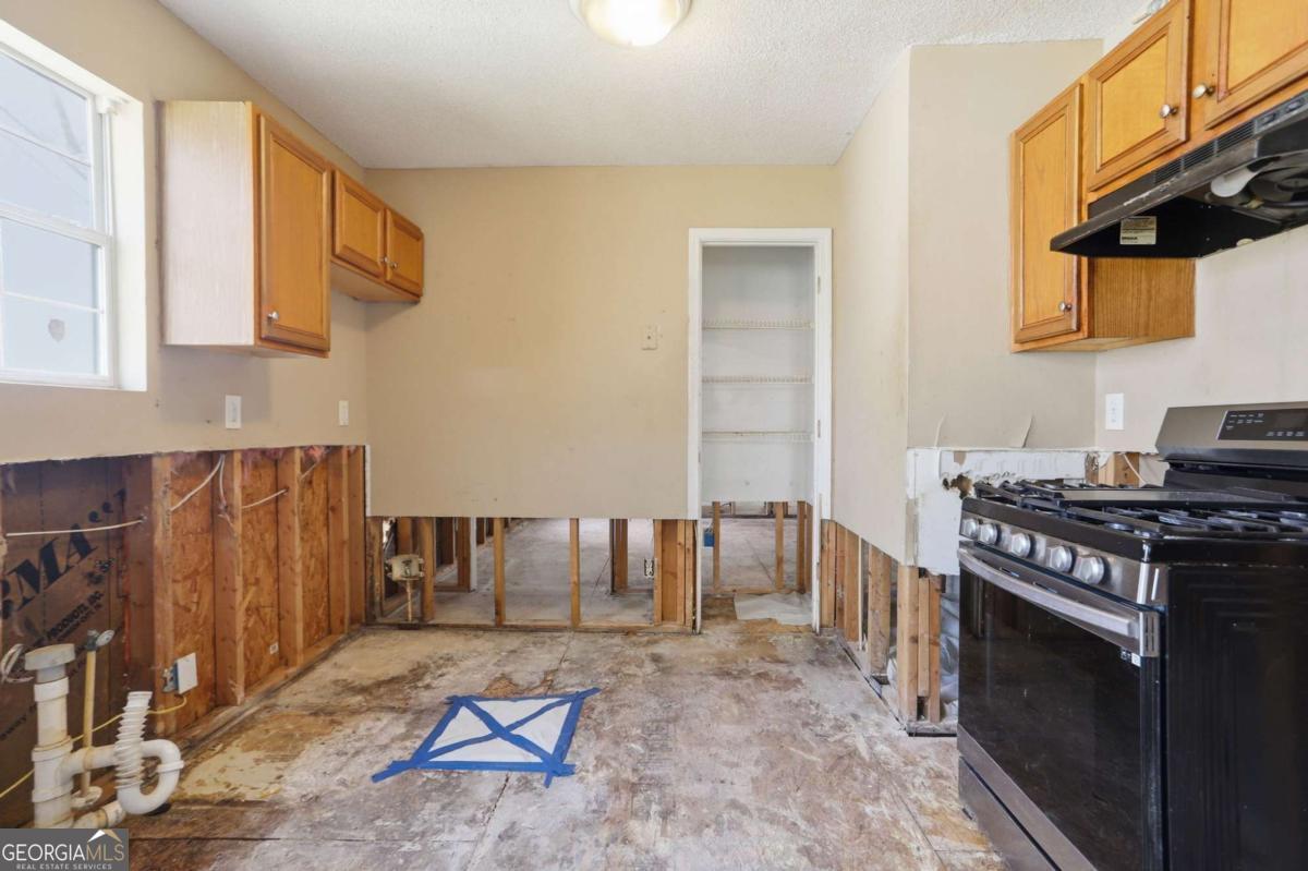 627 Sandys Lane SE Atlanta GA 30354