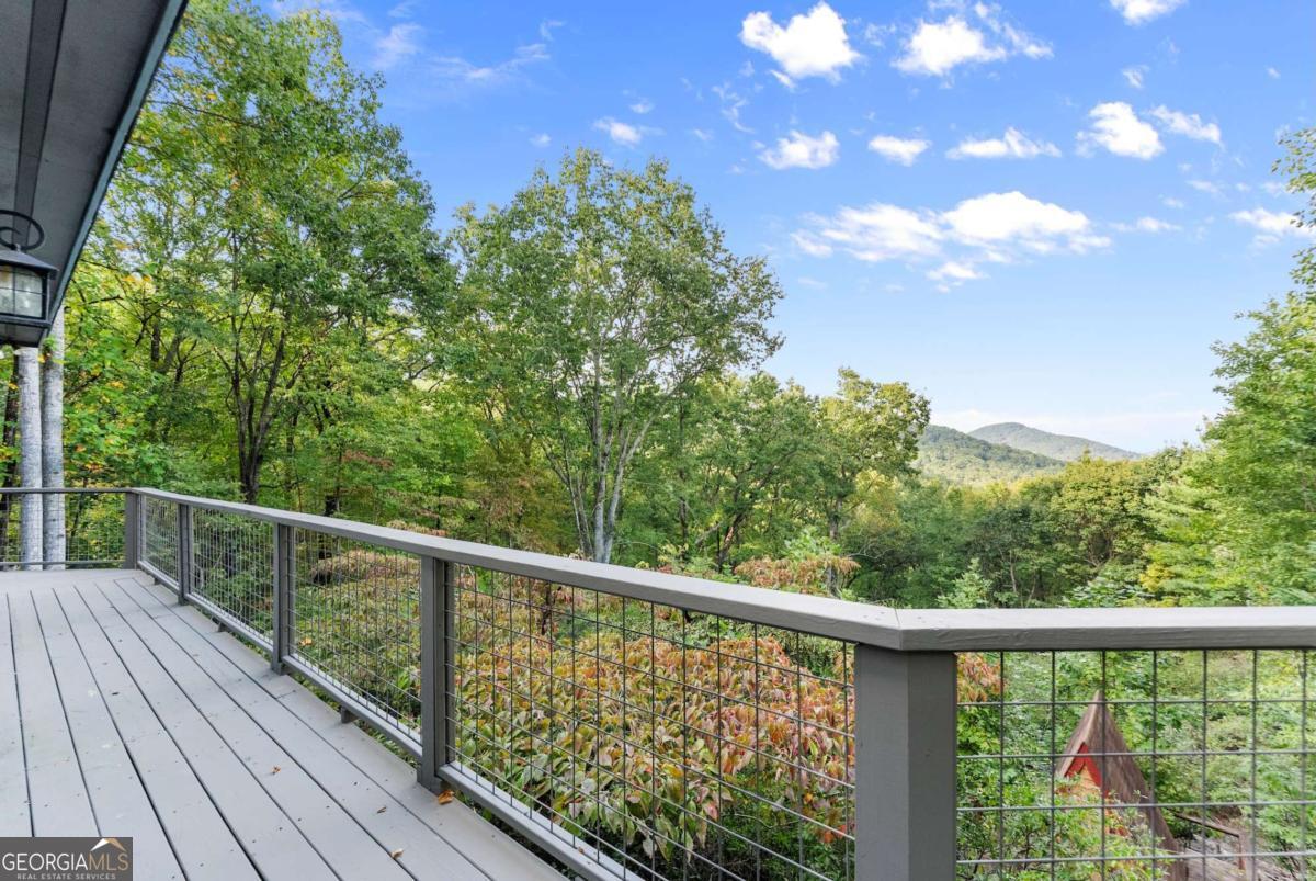 62 High Ridge Cleveland GA 30528