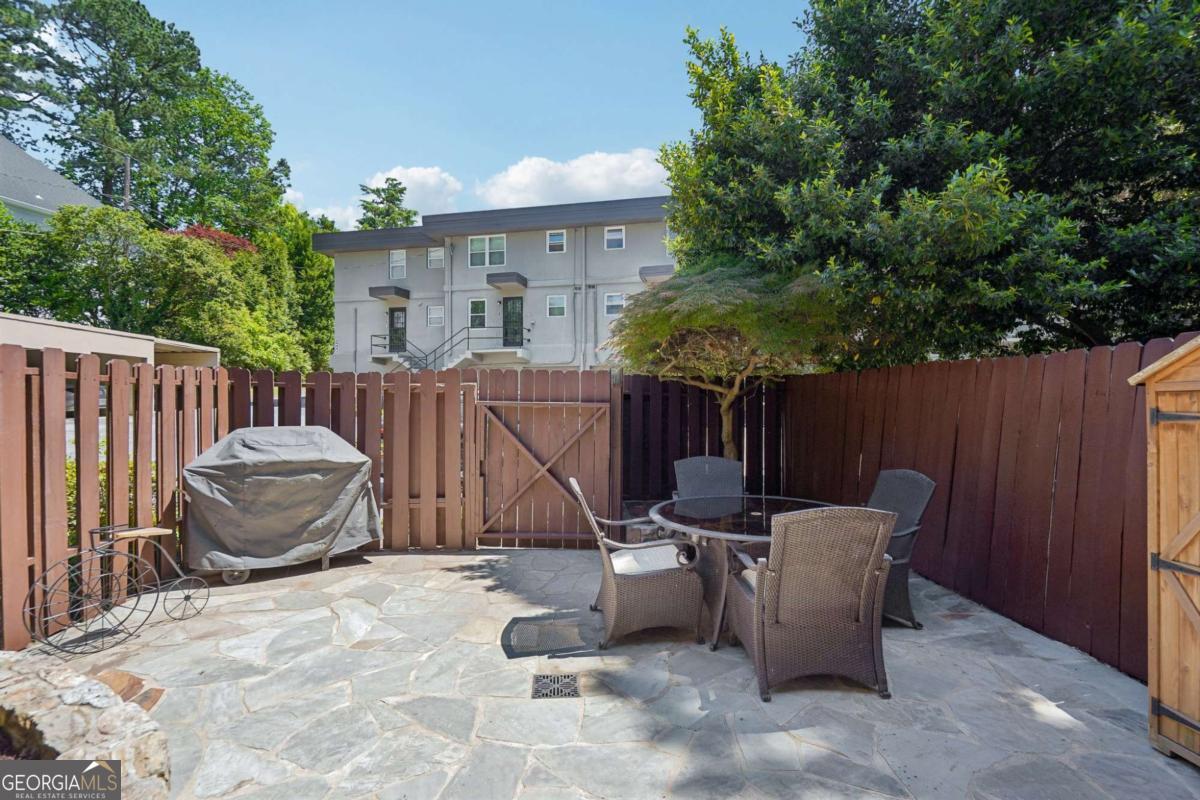 284 Lakemoore Drive NE Atlanta GA 30342