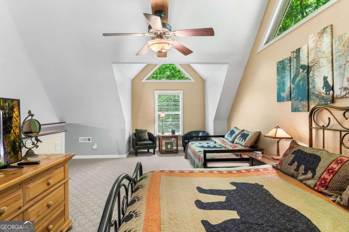 2102 Pooh Corner Hiawassee GA 30546