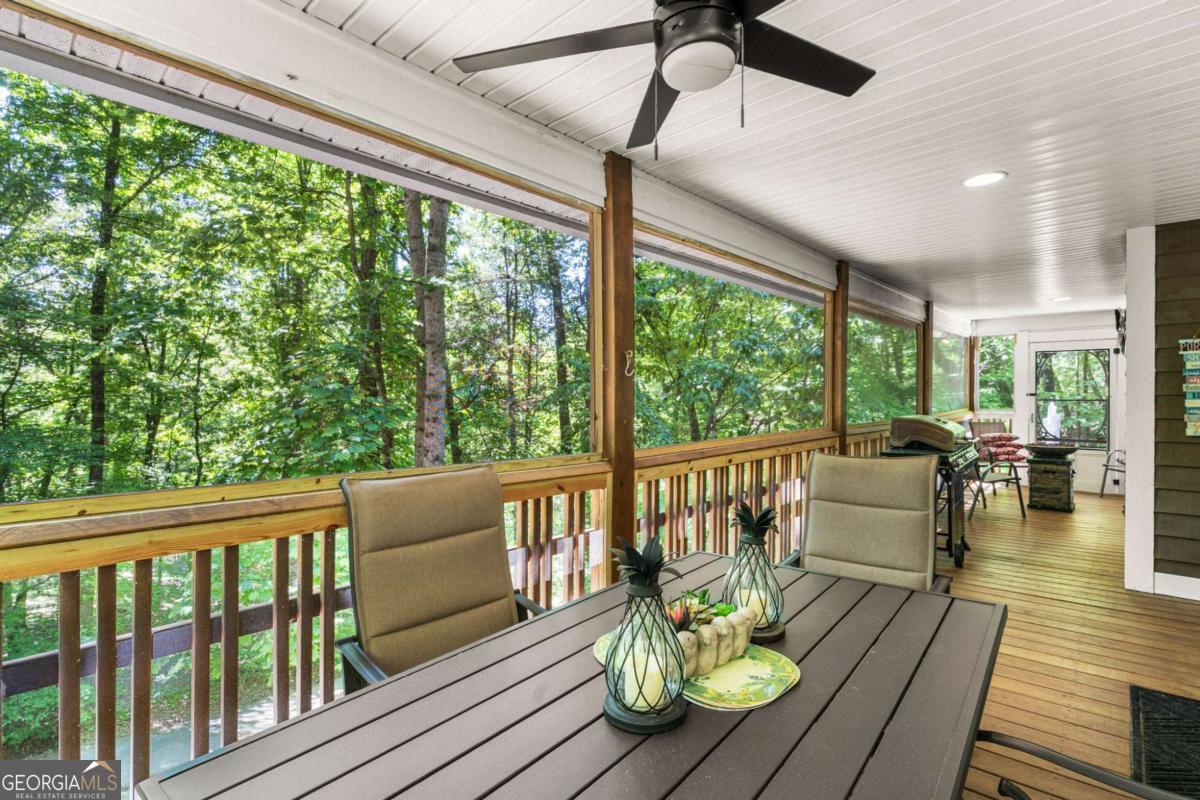 2102 Pooh Corner Hiawassee GA 30546