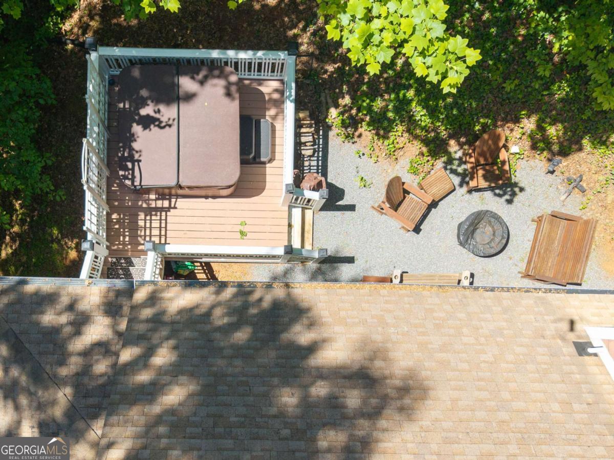 2102 Pooh Corner Hiawassee GA 30546