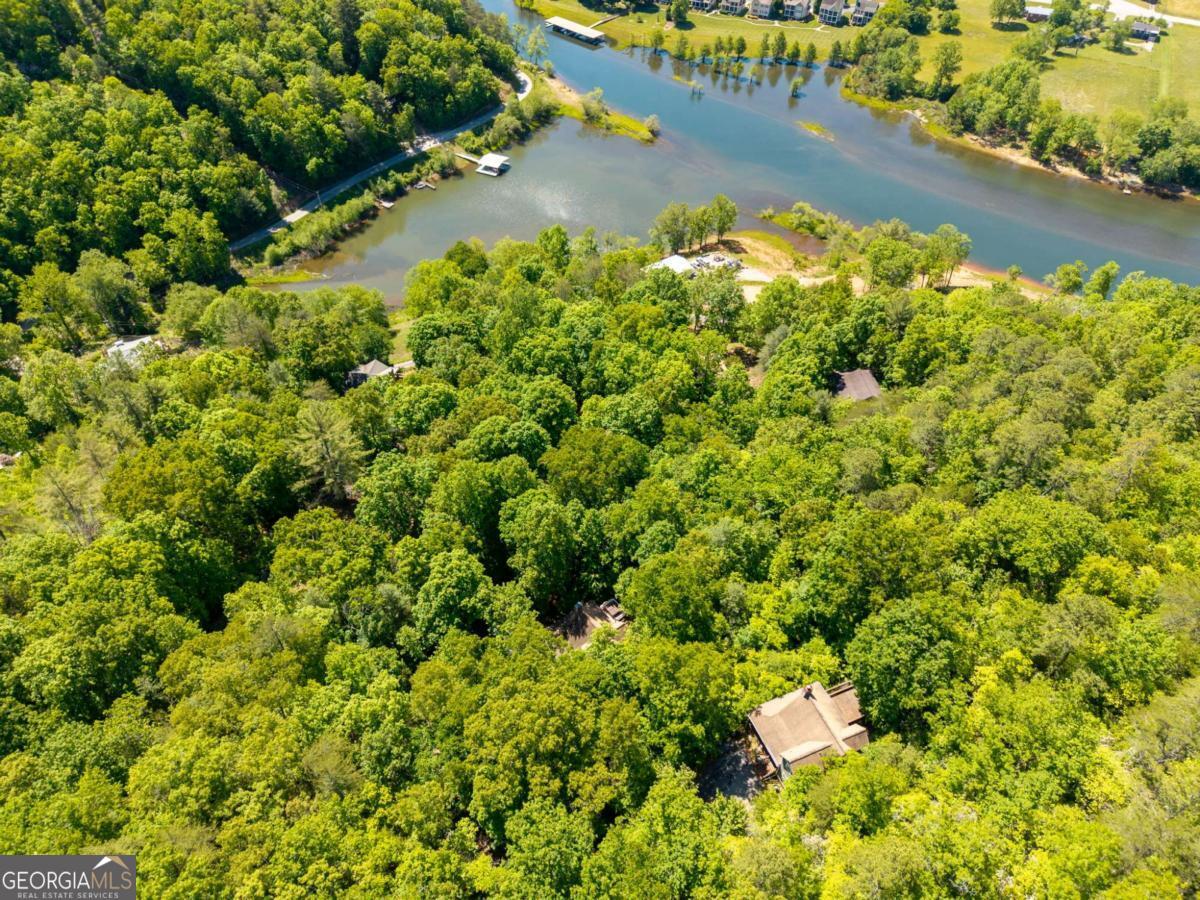2102 Pooh Corner Hiawassee GA 30546