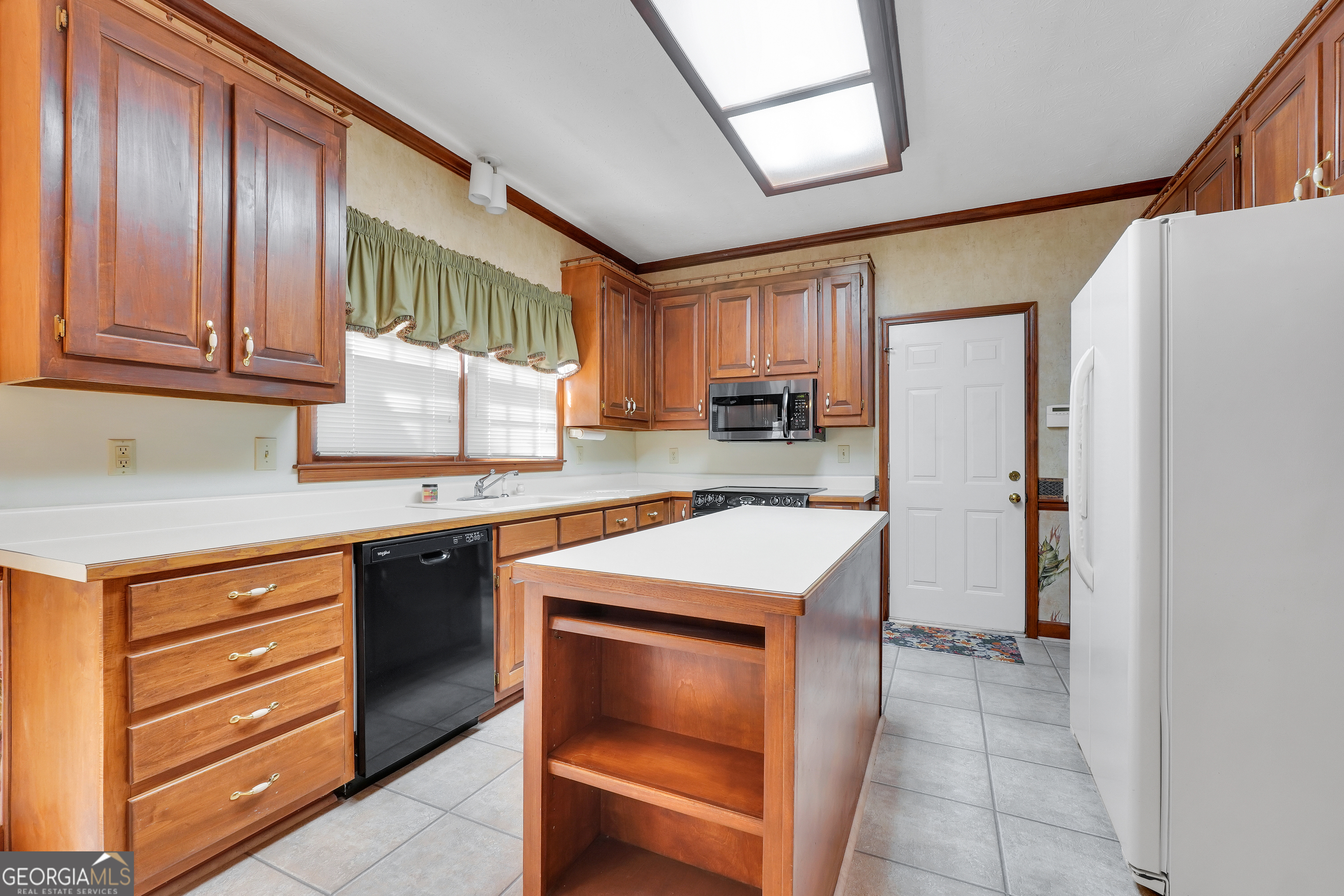 2141 S River Road Conyers GA 30094