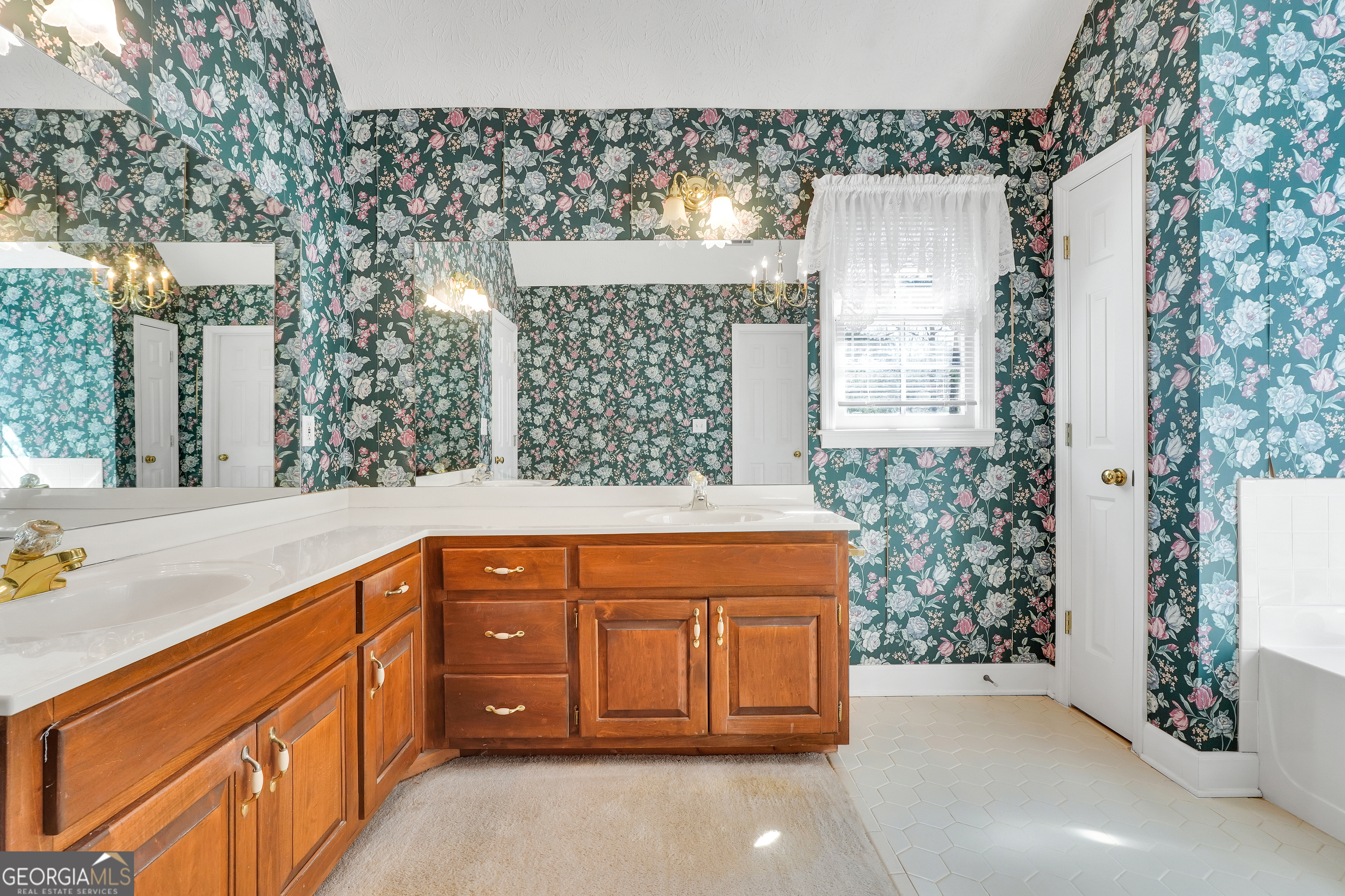 2141 S River Road Conyers GA 30094