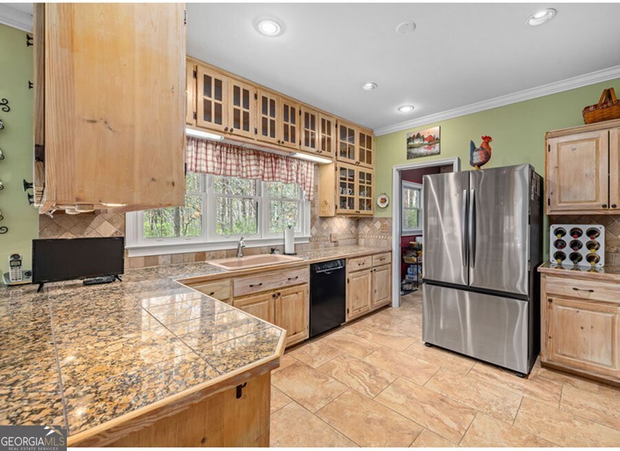 120 Hawks Nest Sautee Nacoochee GA 30571