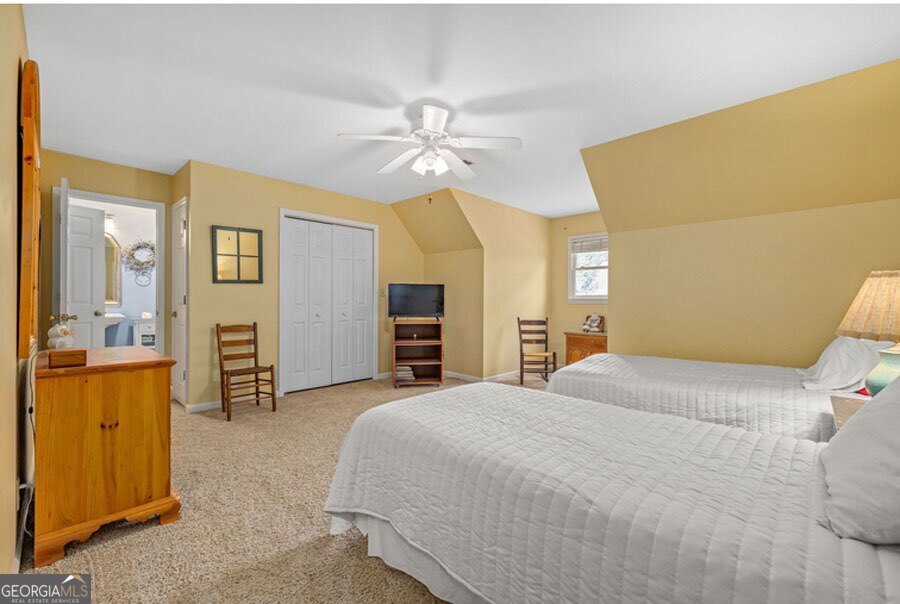 120 Hawks Nest Sautee Nacoochee GA 30571
