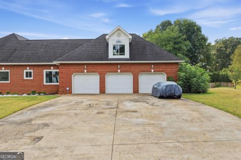 8400 Heron Circle Ooltewah TN 37363