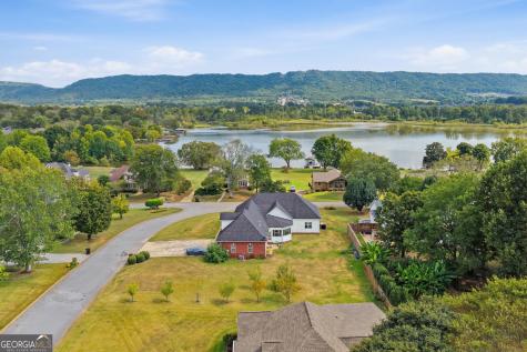 8400 Heron Circle Ooltewah TN 37363
