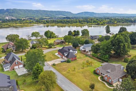 8400 Heron Circle Ooltewah TN 37363
