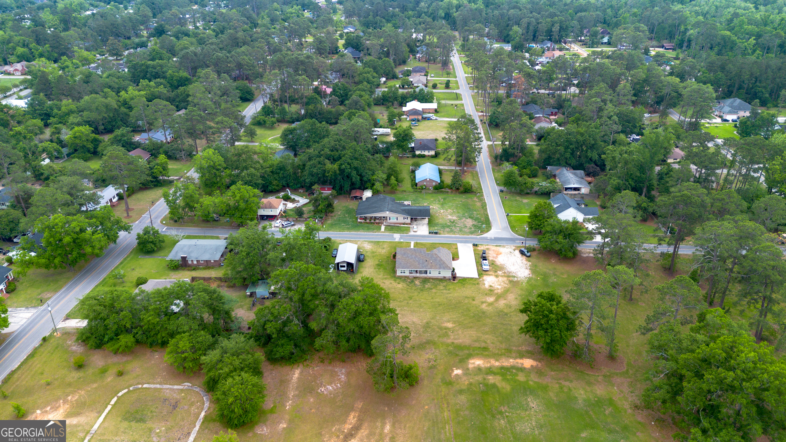 334 W Pine Street Metter GA 30439