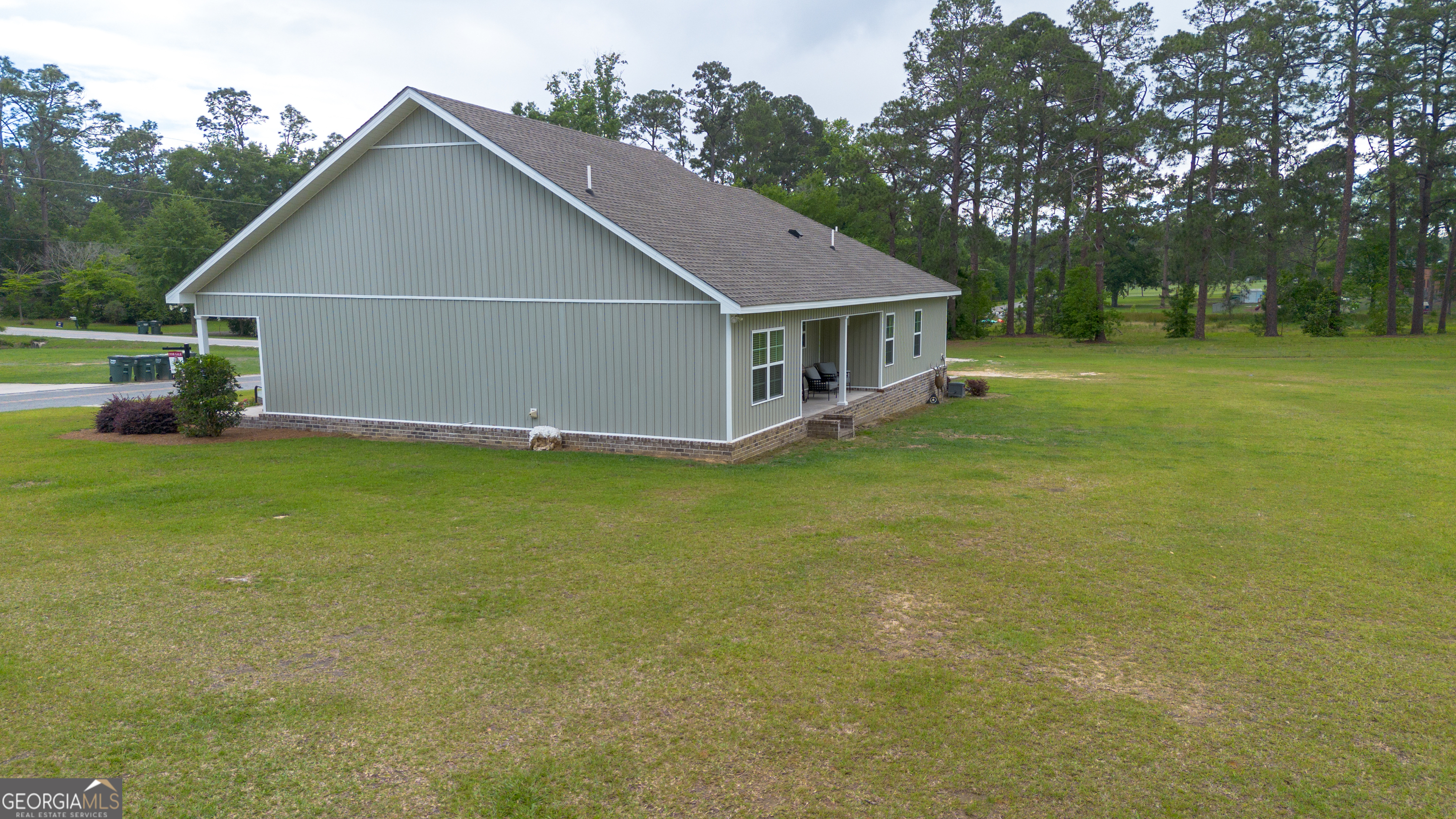 334 W Pine Street Metter GA 30439