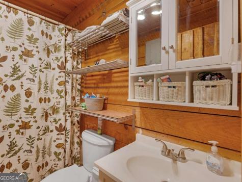 87 Garden Lane Cleveland GA 30528