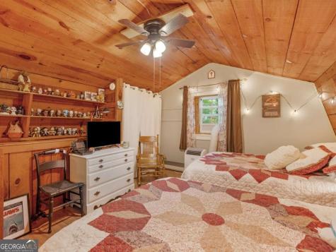 87 Garden Lane Cleveland GA 30528