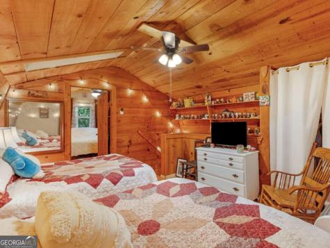 87 Garden Lane Cleveland GA 30528