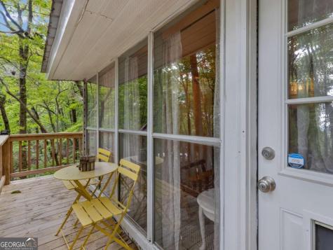 87 Garden Lane Cleveland GA 30528
