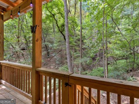 87 Garden Lane Cleveland GA 30528