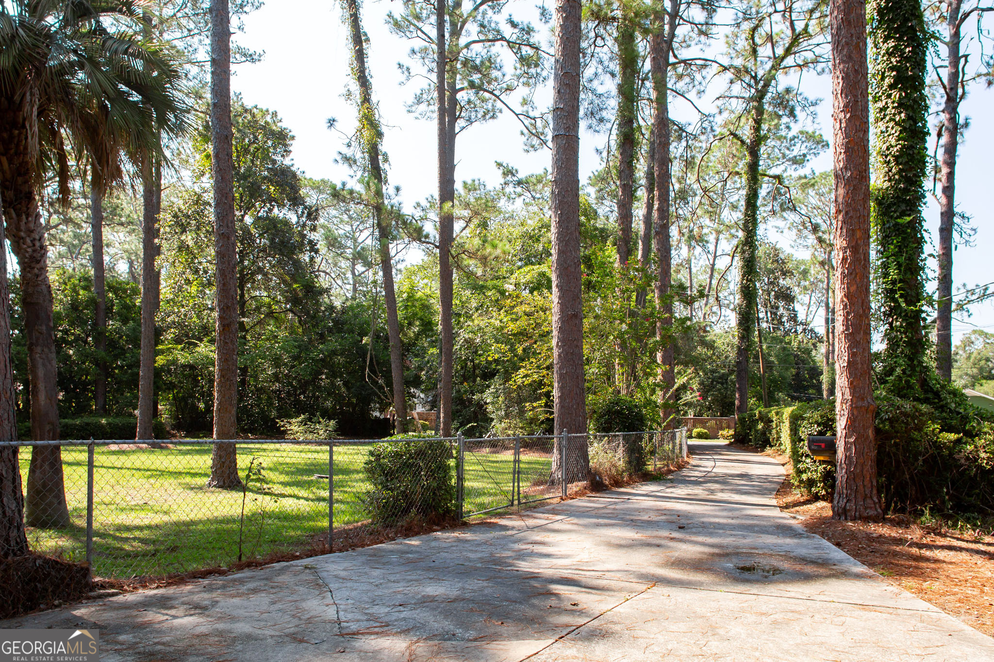 706 Cherokee Circle Waycross GA 31501