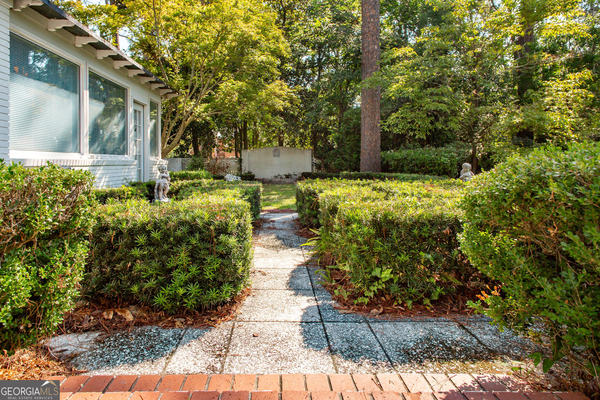 706 Cherokee Circle Waycross GA 31501