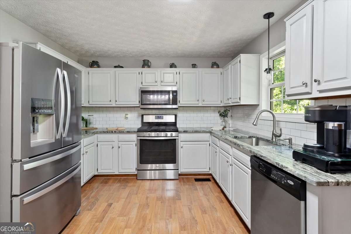 208 Timberline Drive Jasper GA 30143