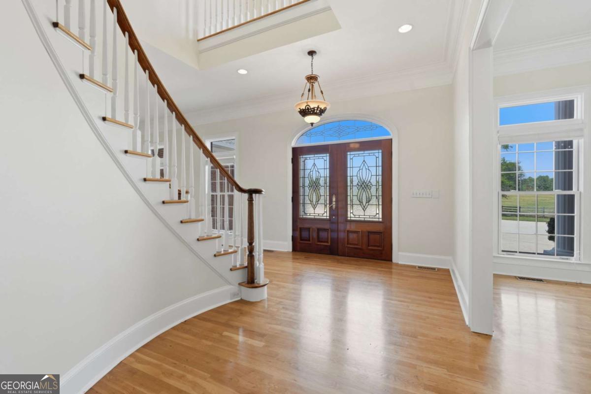 1202 Hodges Circle Mansfield GA 30055