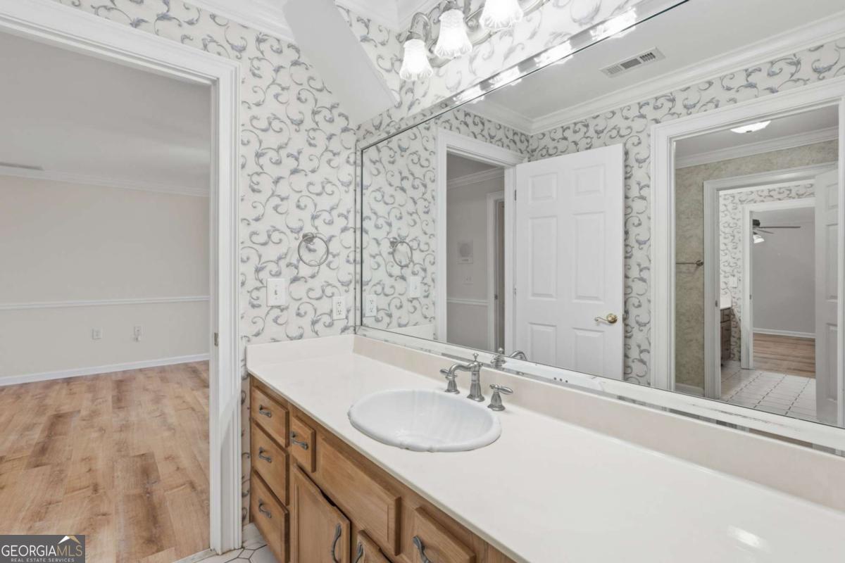 1202 Hodges Circle Mansfield GA 30055