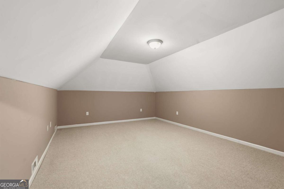 1202 Hodges Circle Mansfield GA 30055