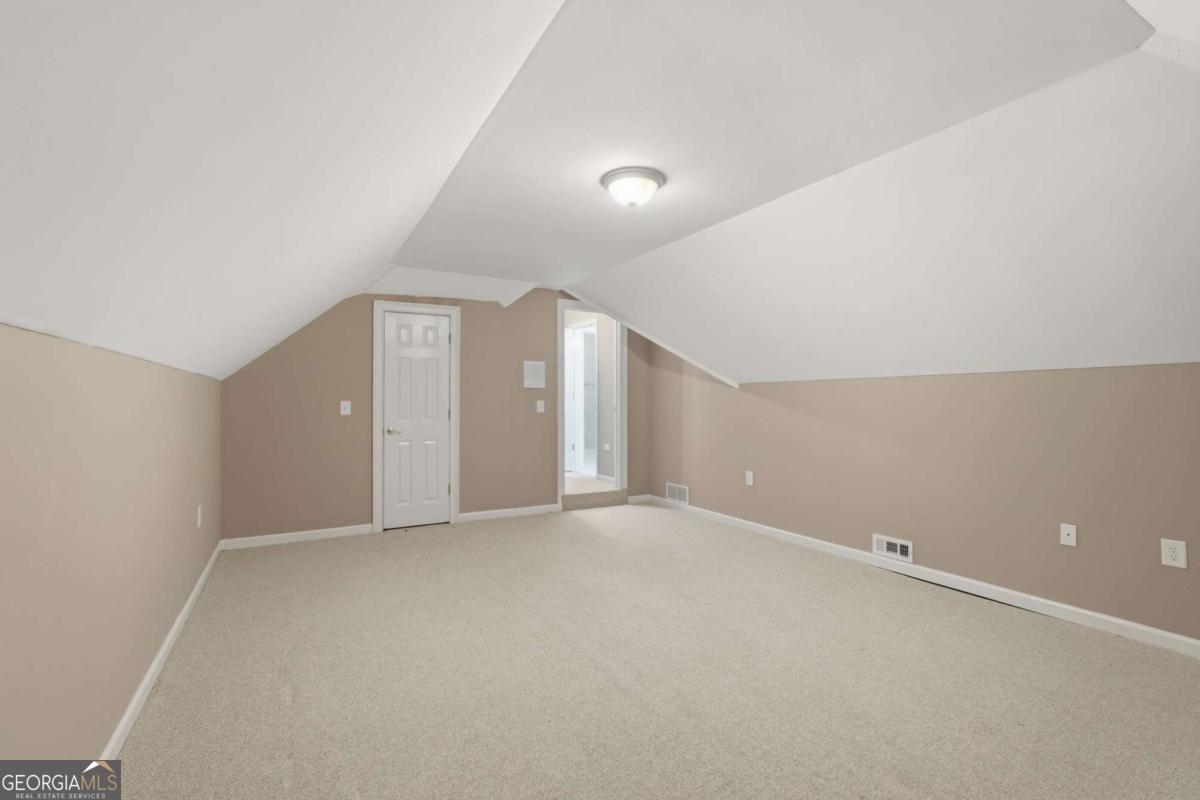 1202 Hodges Circle Mansfield GA 30055