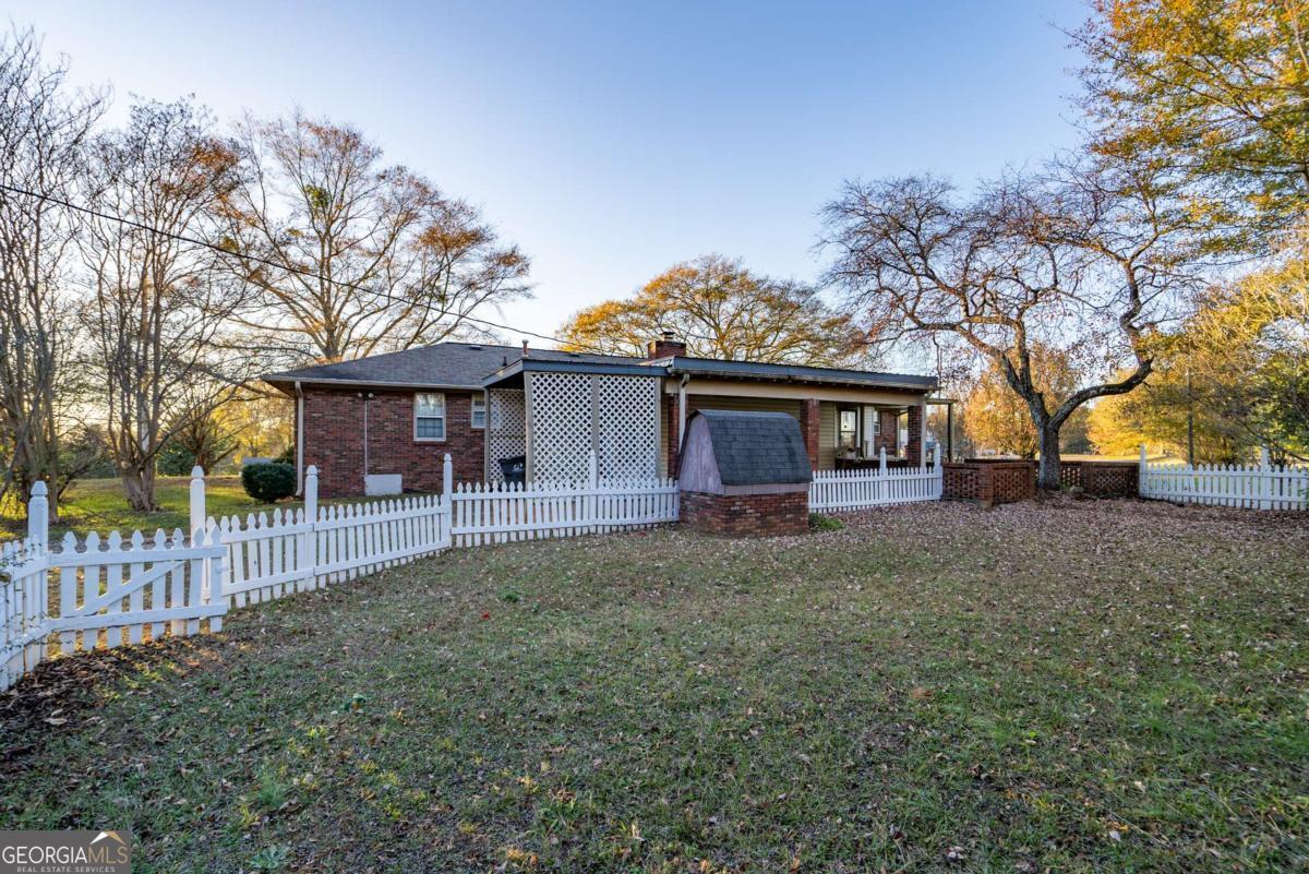 1526 N Cherokee Road Social Circle GA 30025