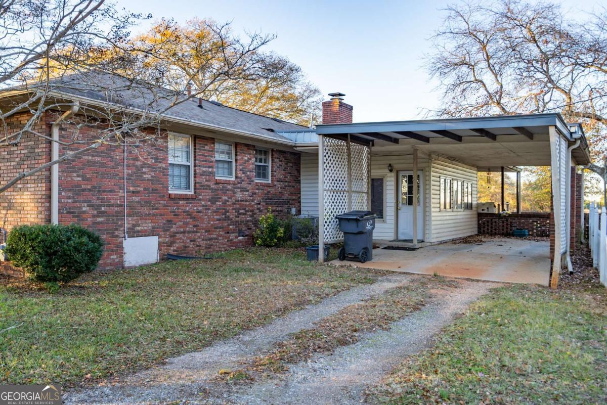 1526 N Cherokee Road Social Circle GA 30025