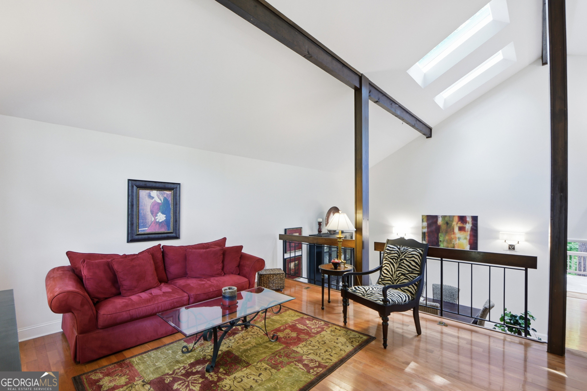 270 Lakeview Ridge W Roswell GA 30076