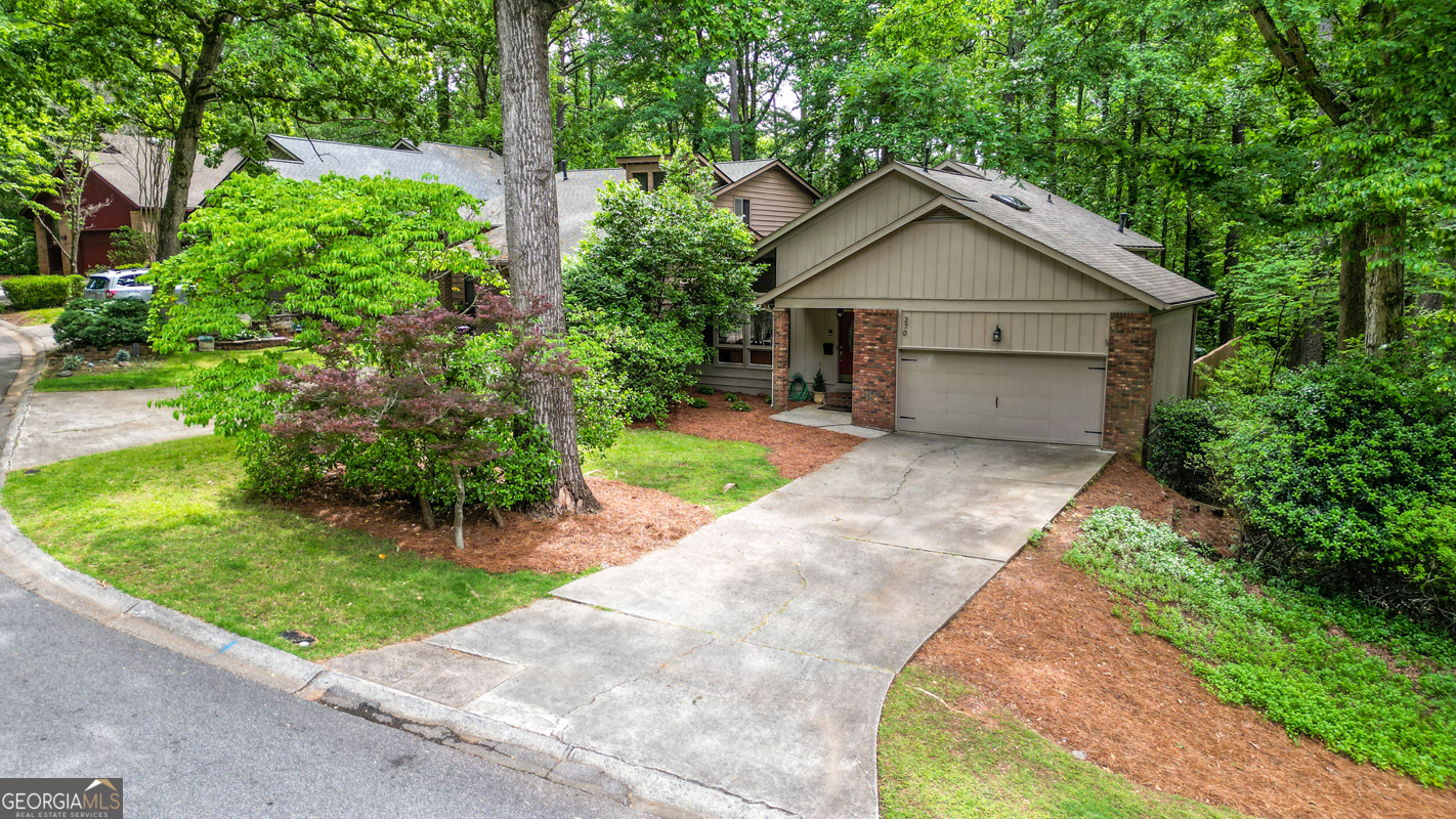 270 Lakeview Ridge W Roswell GA 30076