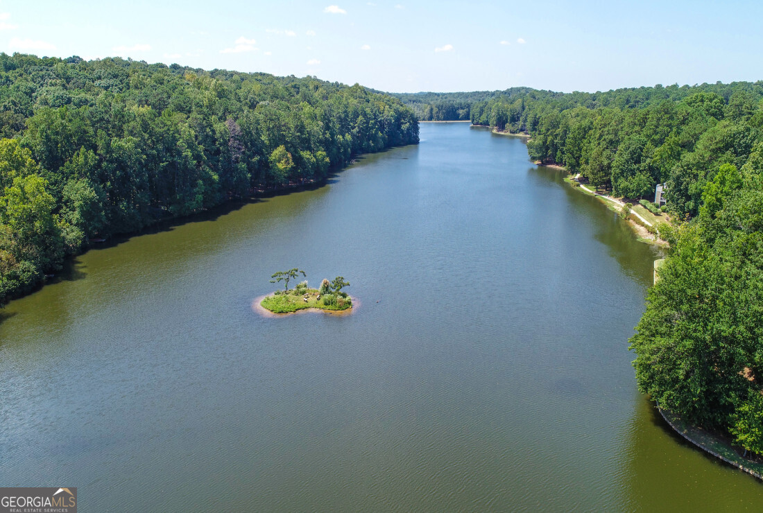270 Lakeview Ridge W Roswell GA 30076