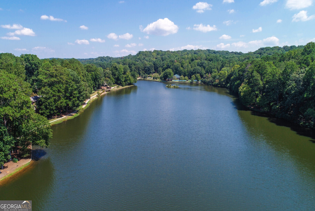 270 Lakeview Ridge W Roswell GA 30076