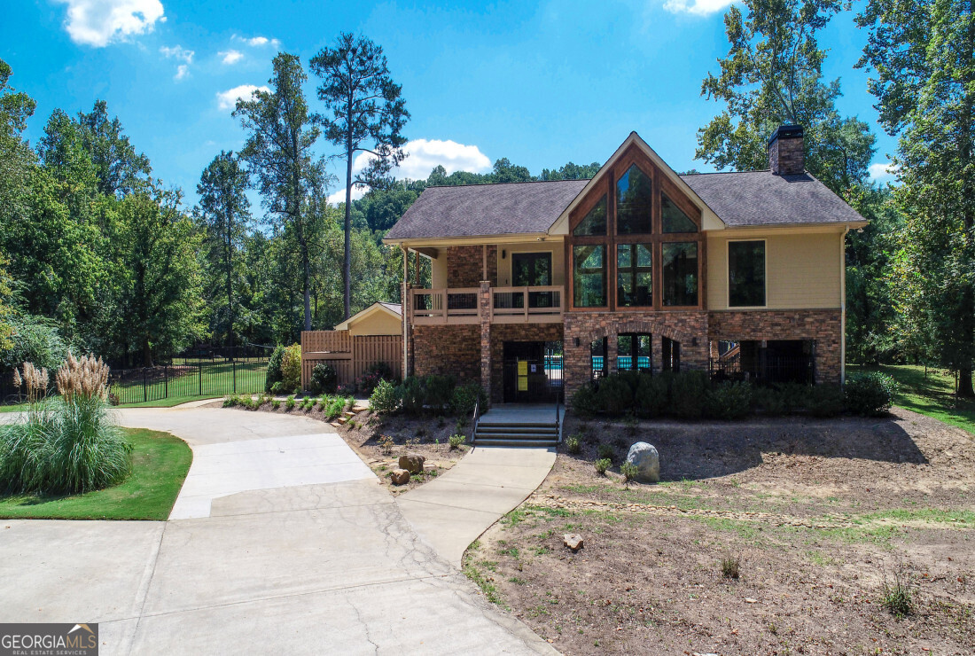 270 Lakeview Ridge W Roswell GA 30076