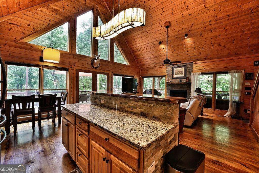 85 Hunter Drive Talking Rock GA 30175