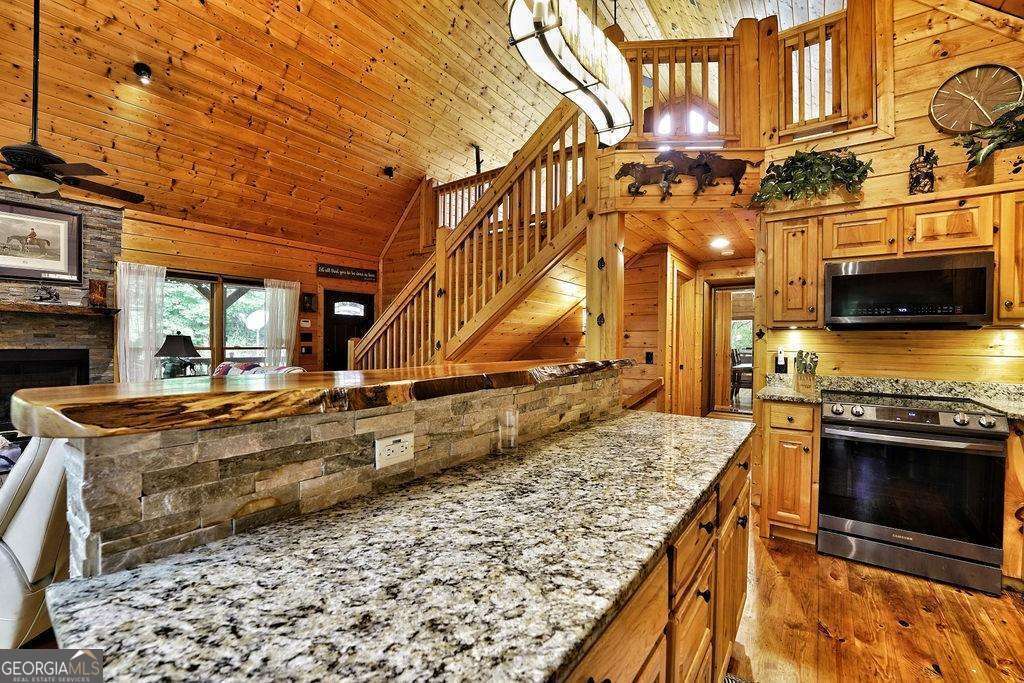 85 Hunter Drive Talking Rock GA 30175