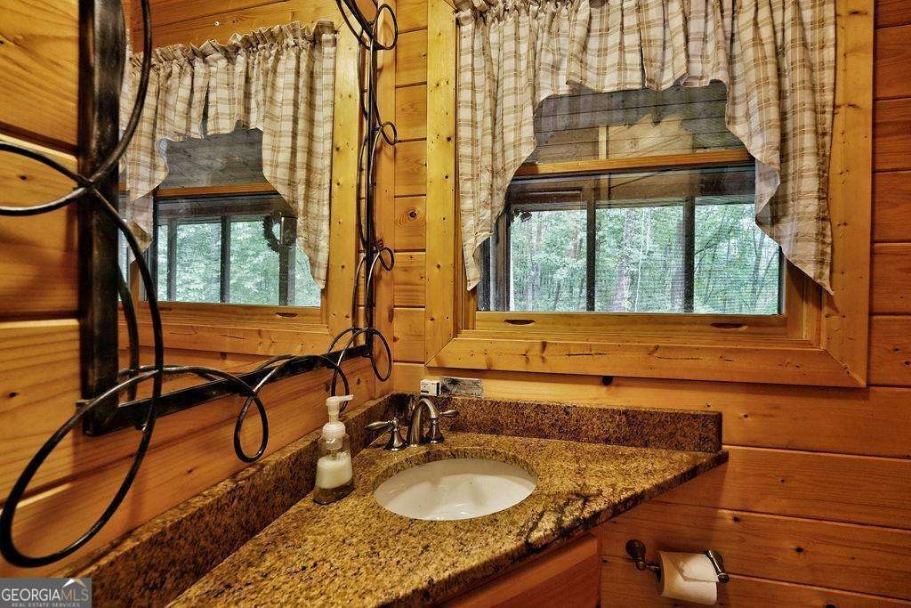 85 Hunter Drive Talking Rock GA 30175