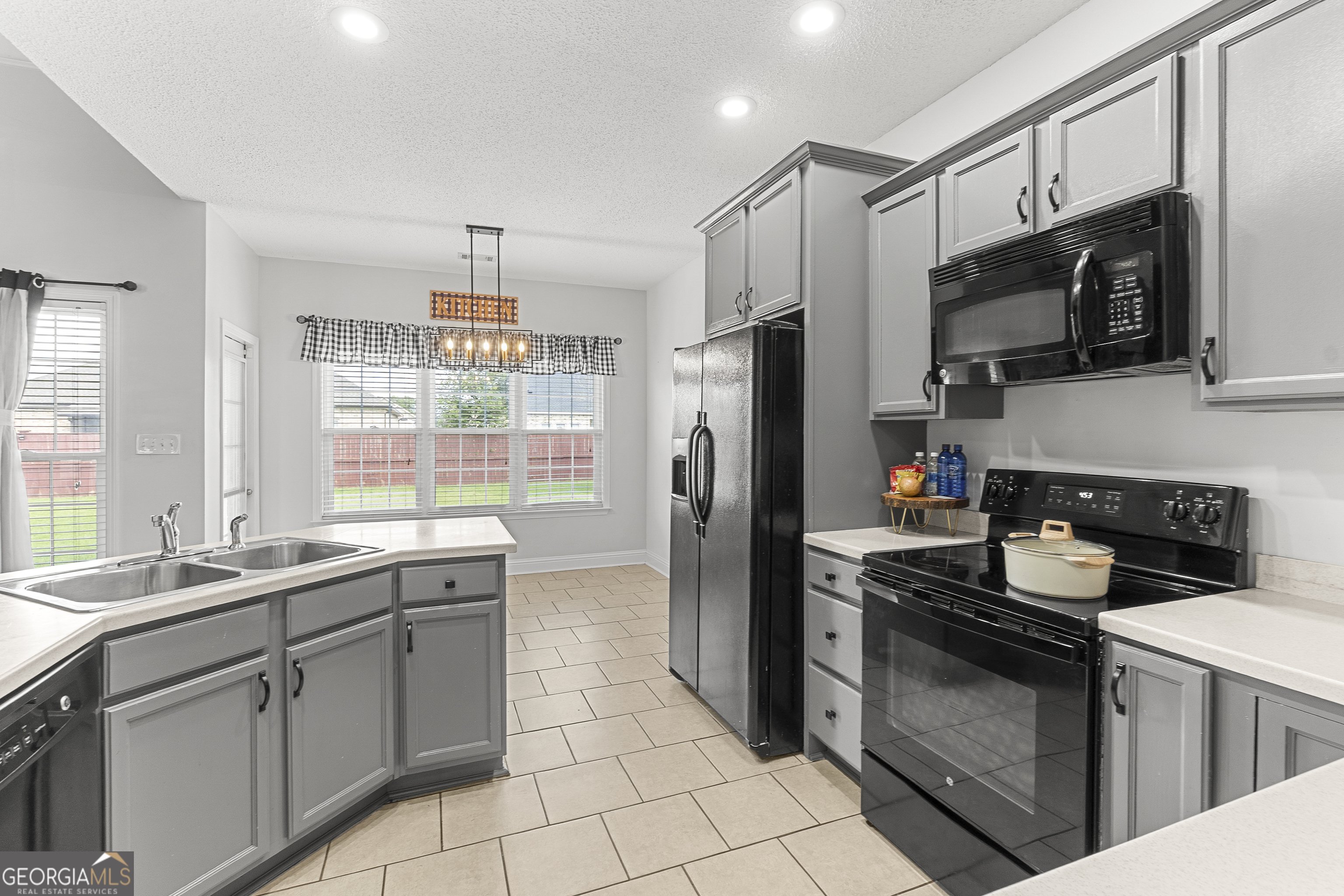 217 Caleb Way Byron GA 31008