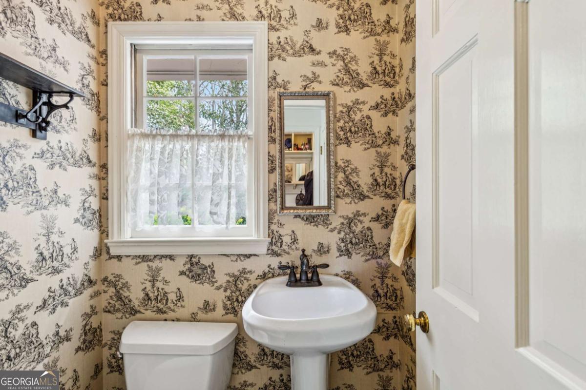 3384 Pine Meadow Road NW Atlanta GA 30327