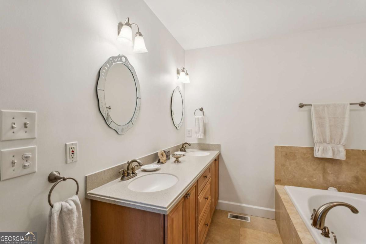 3384 Pine Meadow Road NW Atlanta GA 30327