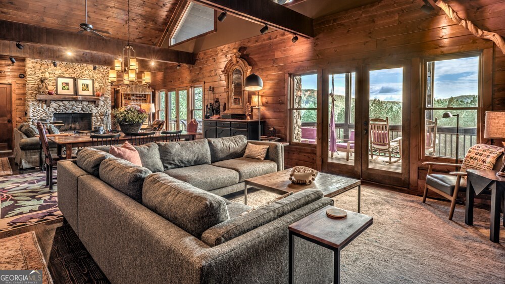 239 Ridge Top Drive Ellijay GA 30536