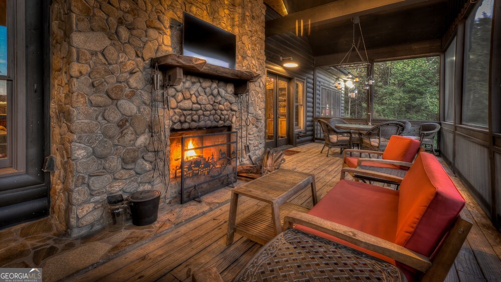 239 Ridge Top Drive Ellijay GA 30536