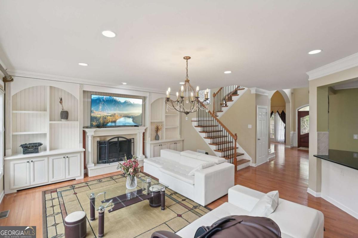 1842 Belmont Creek Pointe Suwanee GA 30024