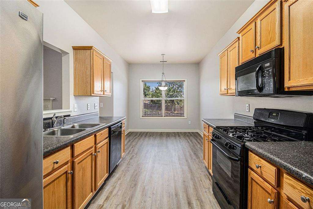 28 Lanier Crossing Hiram GA 30141
