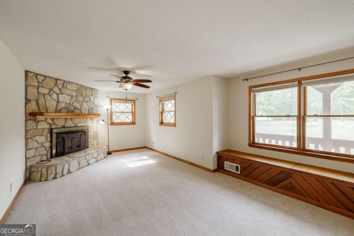 1967 Calhoun Falls Highway Elberton GA 30635